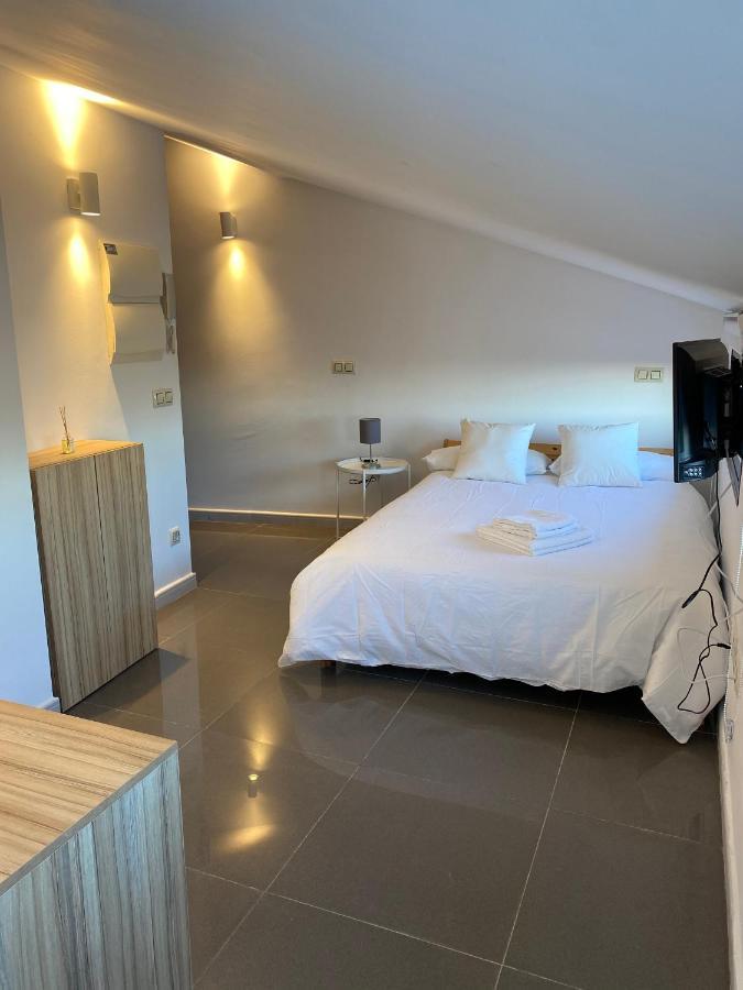 Apartamentos Fuente Arriba Poyales Del Hoyo Екстер'єр фото