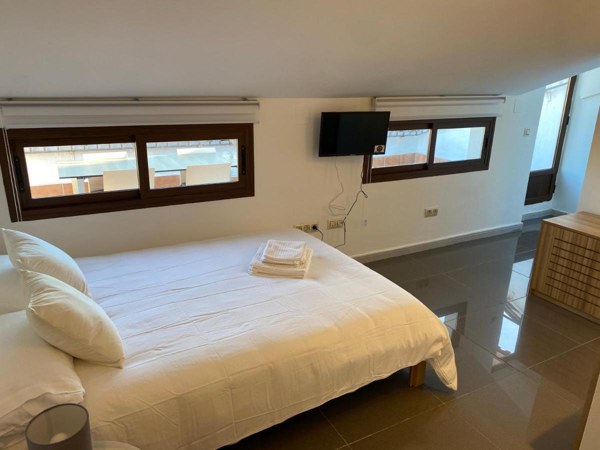 Apartamentos Fuente Arriba Poyales Del Hoyo Екстер'єр фото
