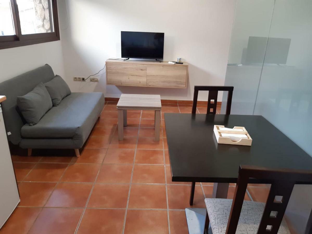 Apartamentos Fuente Arriba Poyales Del Hoyo Екстер'єр фото